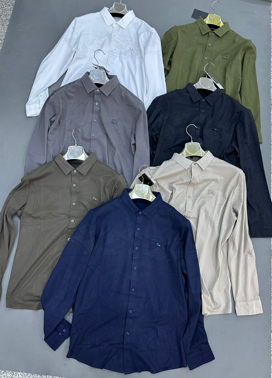 Men's Embossed Pattern Shirt