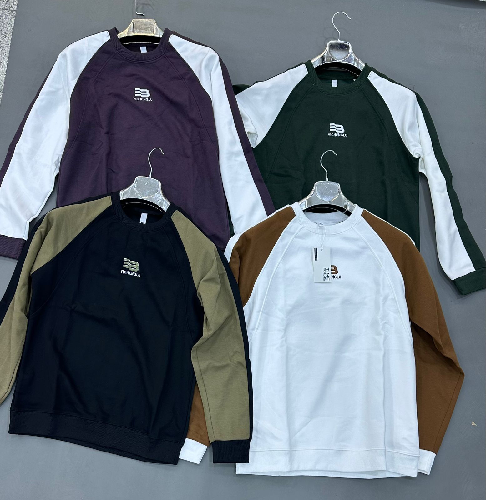 Men's Raglan Sleeve Sweatshirt