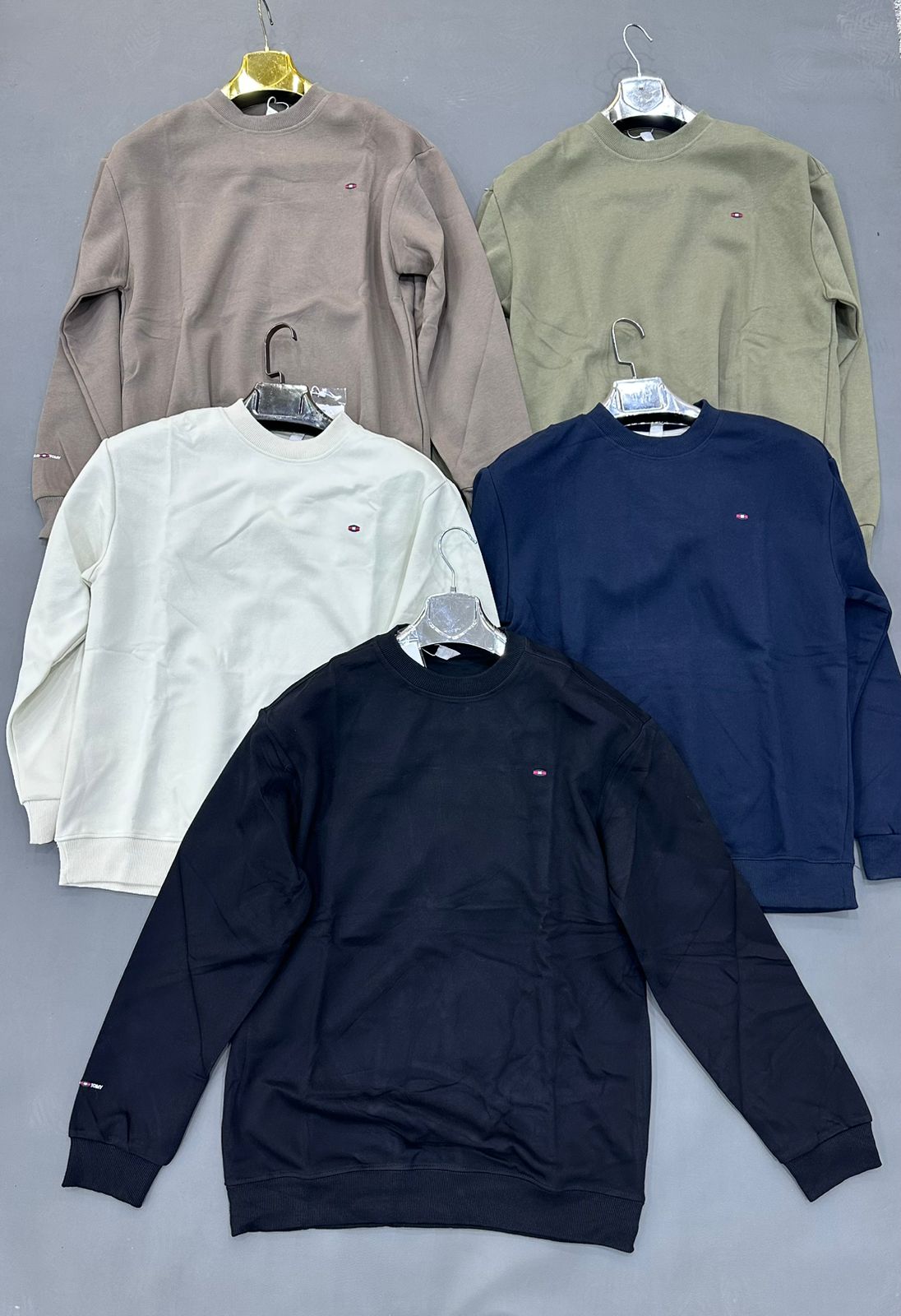 Men's Tommy Flag Logo Sweatshirt